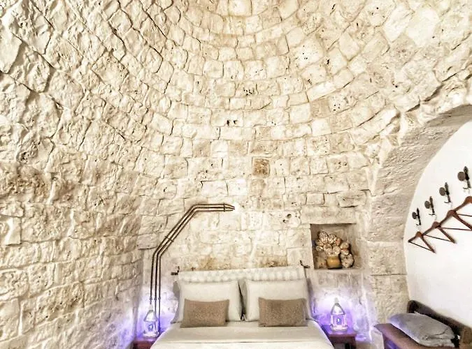 Trulli Caroli Locorotondo